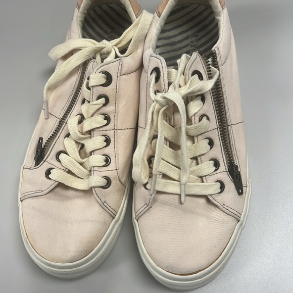 Taos Z Soul Footwear pale pink & Cream Laces & zip up Sneakers size 8 preowned - Picture 2 of 9